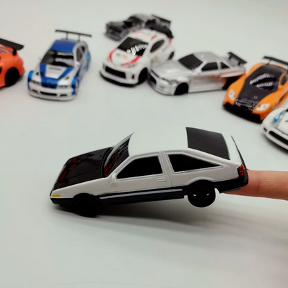 Toyota Trueno AE86 "INITIAL D" | 1:43